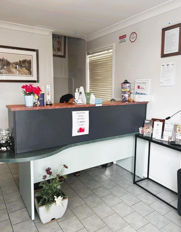 Downs Motel Toowoomba Exterior photo