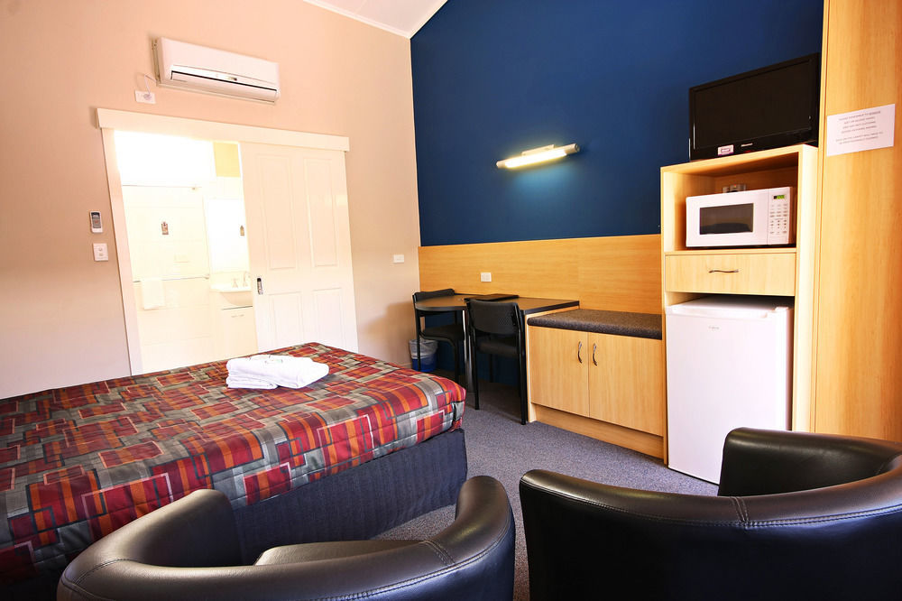 Downs Motel Toowoomba Exterior photo