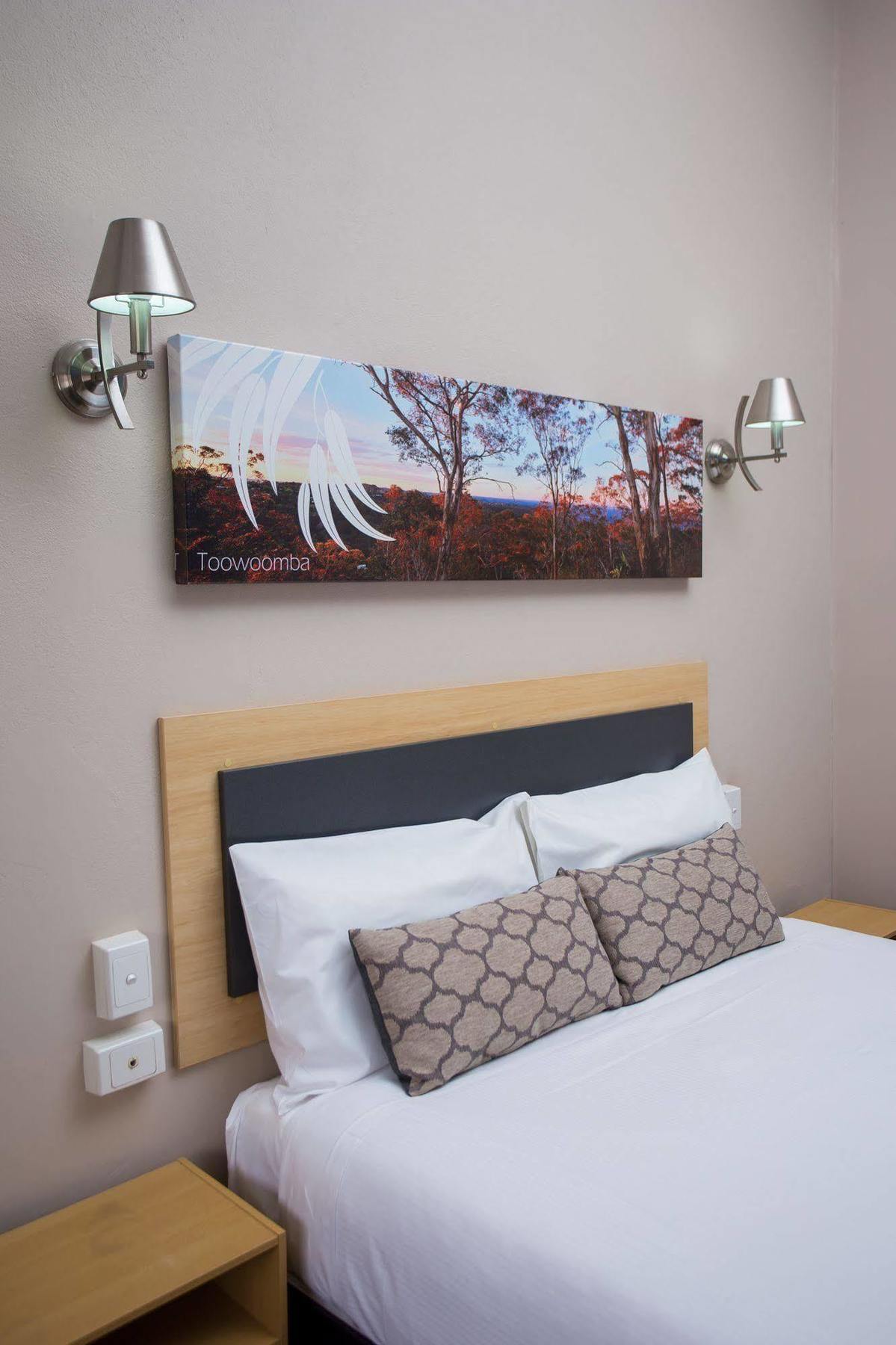 Downs Motel Toowoomba Exterior photo